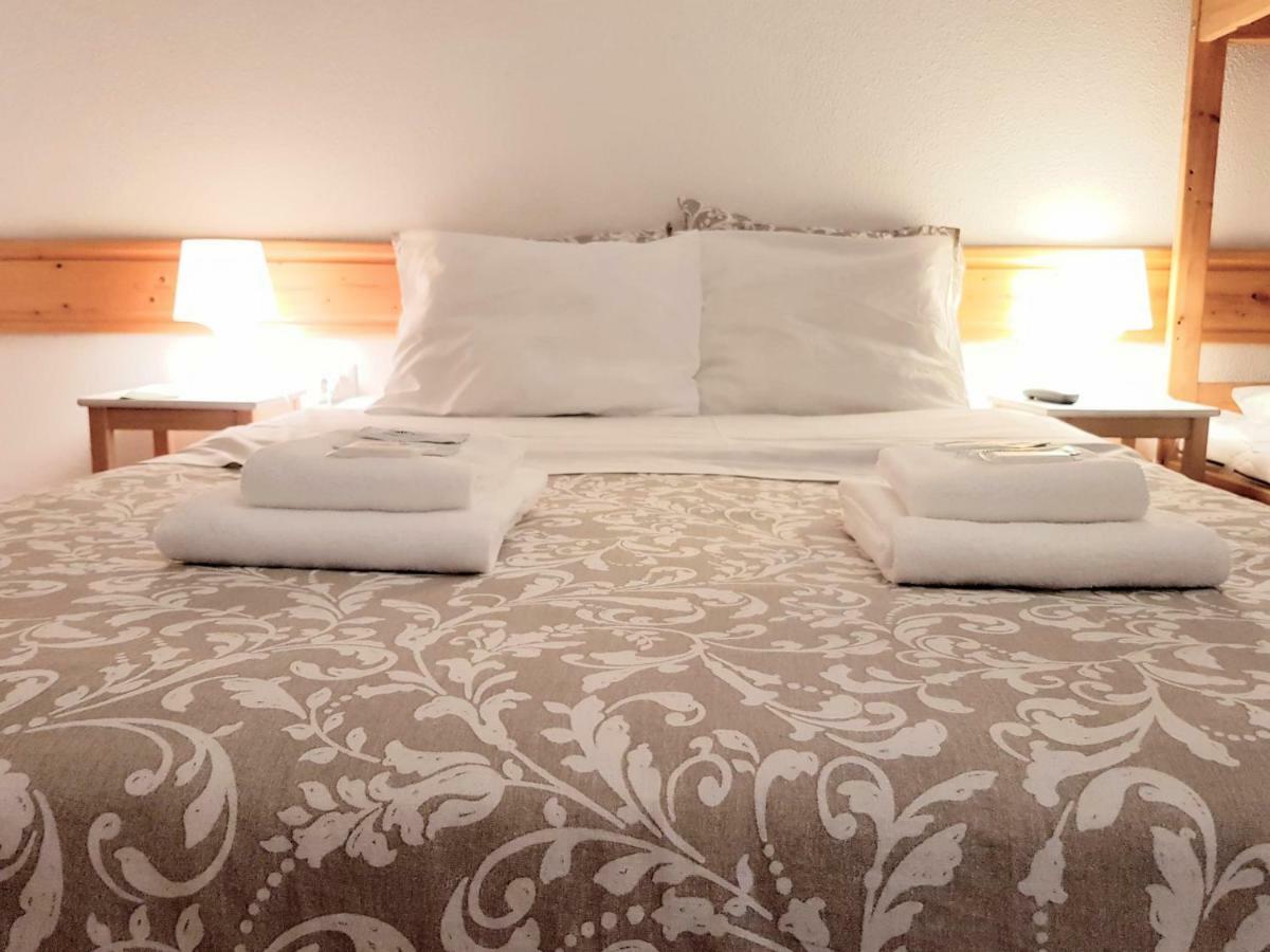 بورتو Hostel Geres المظهر الخارجي الصورة